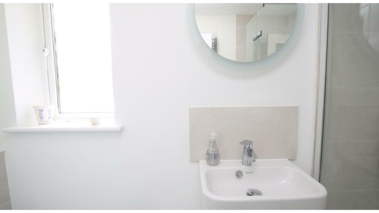 ★ Luxury Oxford Apartment ★ Sleeps 4, Free Parking Exteriör bild