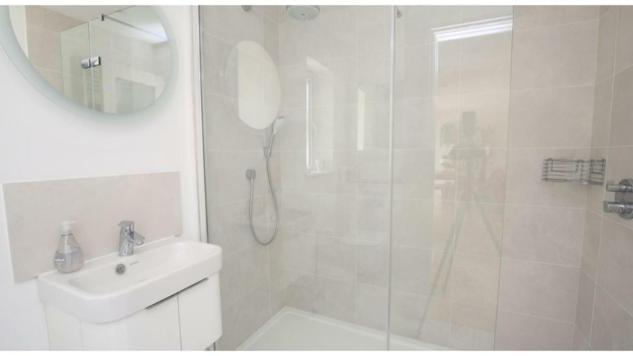 ★ Luxury Oxford Apartment ★ Sleeps 4, Free Parking Exteriör bild